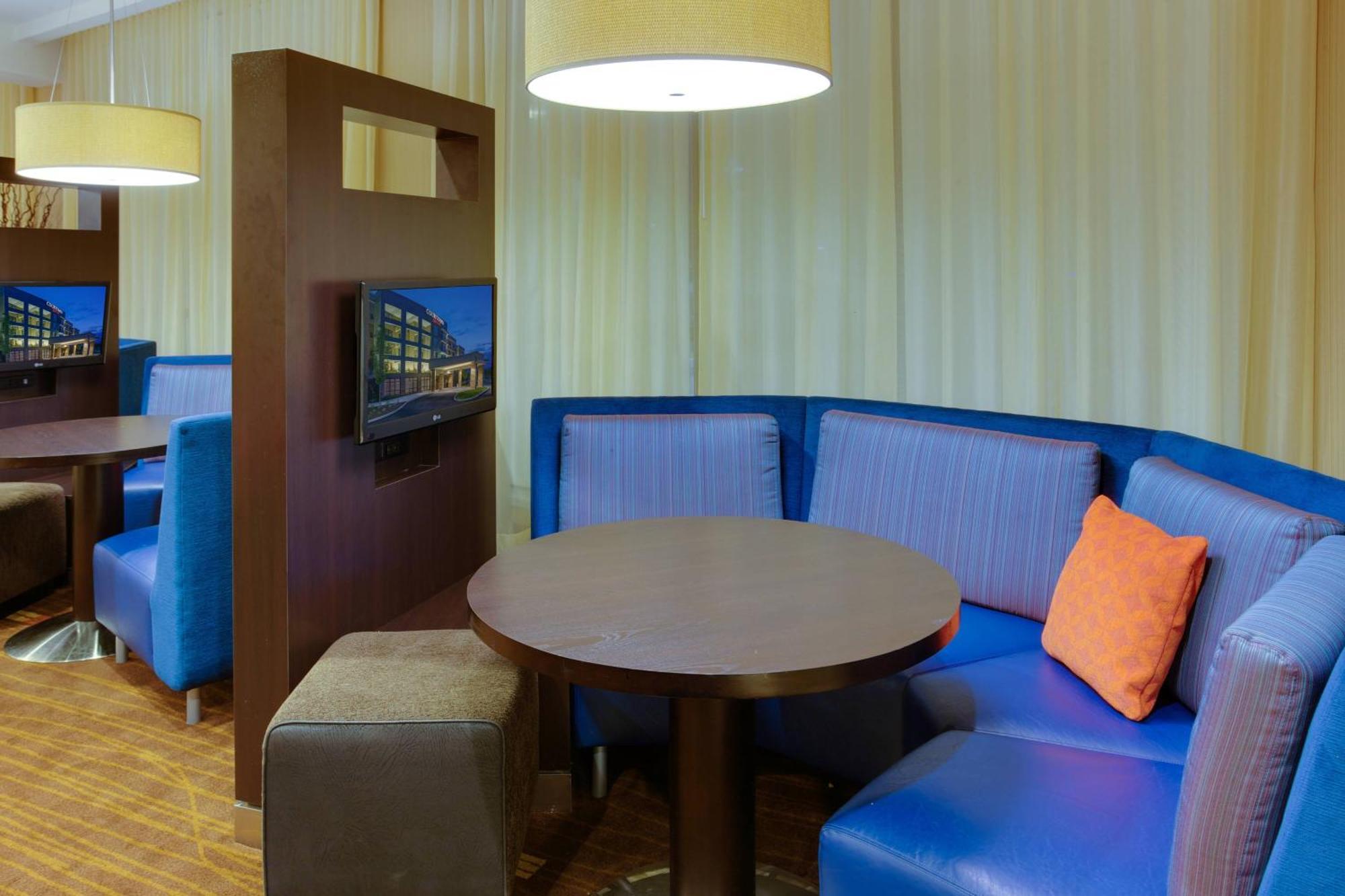 Courtyard By Marriott Pittsburgh North/Cranberry Woods Hotel Cranberry Township Ngoại thất bức ảnh
