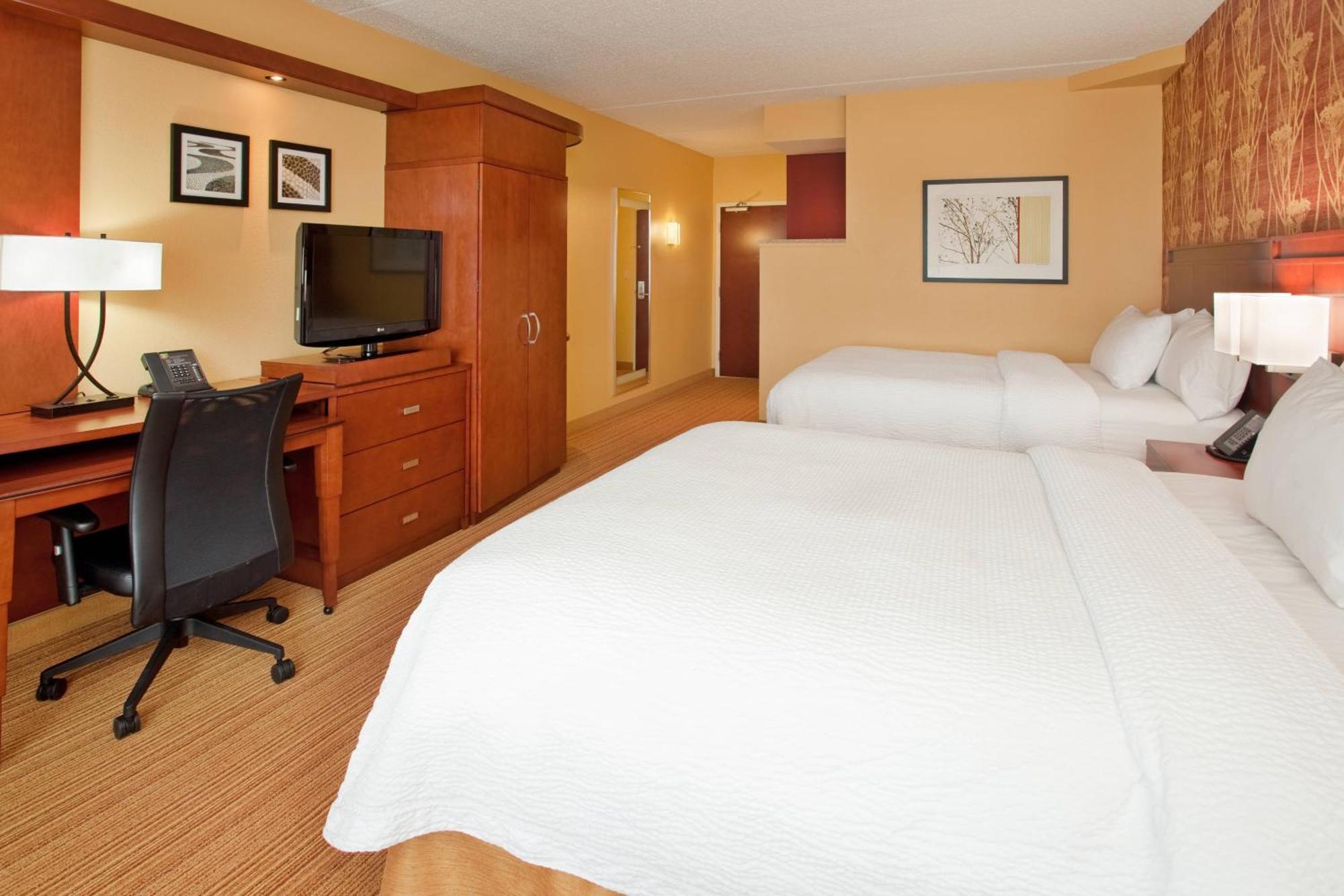 Courtyard By Marriott Pittsburgh North/Cranberry Woods Hotel Cranberry Township Ngoại thất bức ảnh