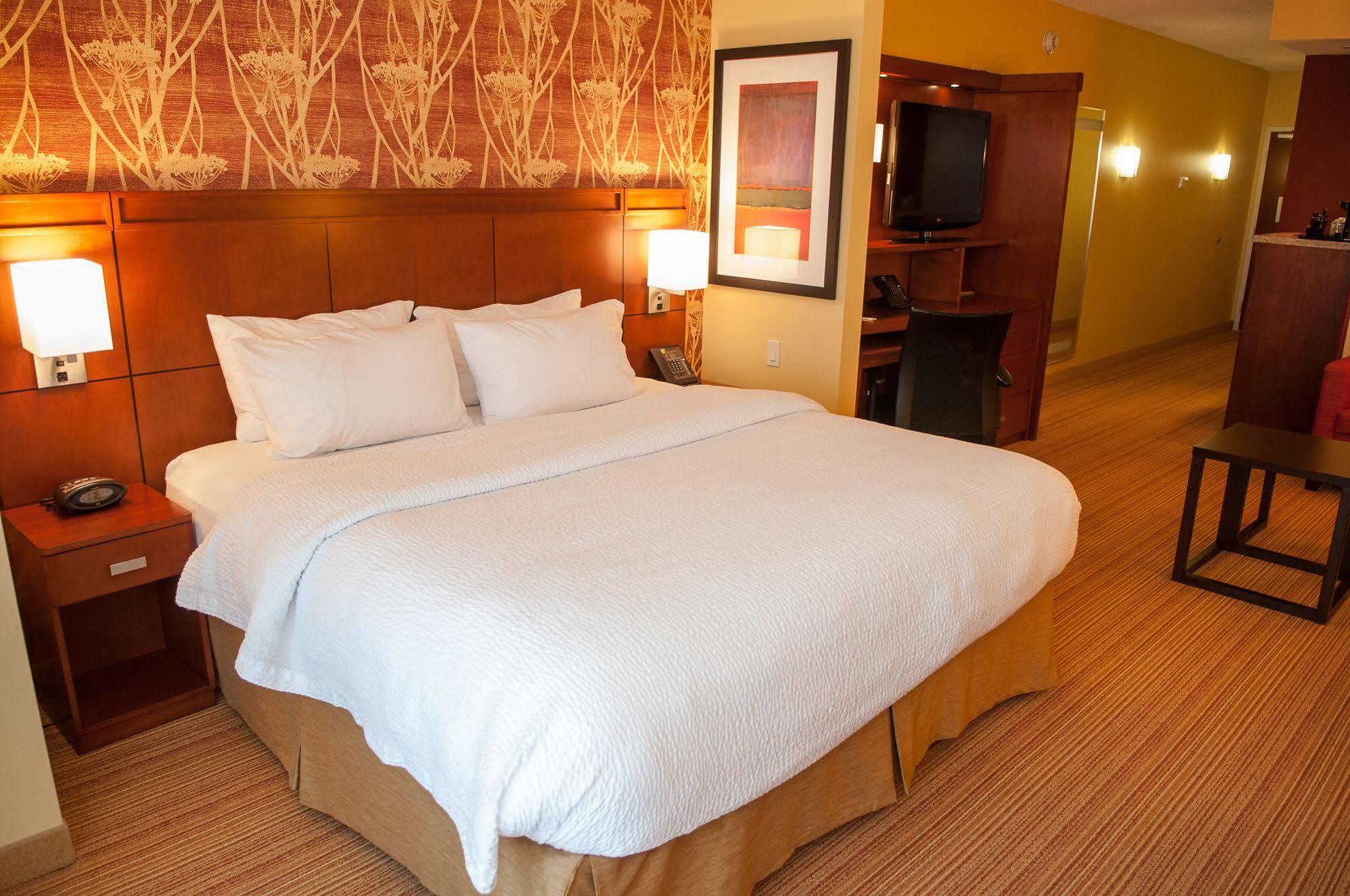 Courtyard By Marriott Pittsburgh North/Cranberry Woods Hotel Cranberry Township Ngoại thất bức ảnh